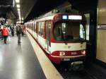 Ein DUEWAG-GT8SU der Reinbahn im U-Bahnhof Hauptbahnhof in Dsseldorf am 11. November 2009. 
