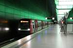 Hochbahn Hamburg DT5 Wagen xxx am 18.07.19 in Hamburg HafenCity 