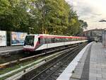 Ein Zug der Hamburger Hochbahn am 29.08.2024 in Volksdorf