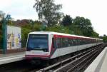 U-Bahn-Zug U1 nach Norderstedt Mitte am 19.05.2008 in Richtweg