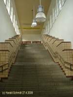 U-Bahn Hamburg am 27.4.2009, Station Saarlandstr., Linie U 3,  Aufgang zum Bahnsteig     