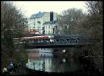 Archiv: Blick ber den Isebekkanal auf die Hamburger U-Bahnstation  Eppendorfer Baum  der Linie U3.