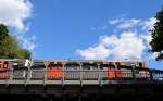 Ein Zug der Hamburger U-Bahnlinie 3 überquert die Fuhlsbüttler Straße, gleich hinter dem Bahnhof  Barmbek . 14.6.2014