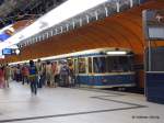 An der Station Marienplatz herrscht stets reger Betrieb, wie hier bei einem U-Bahn-Zug Typ A als U6 nach Garching Hochbrck - Mnchen, 17.06.2006  