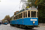 Wagen 490 auf der Maximilansbrücke bei der Parade zum 150 Geburtstag der Münchener Straßenbahn.