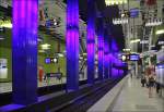 Aufgefrischt -

In den Jahren 2008/09 wurde der 1971 eröffnete U-Bahnhof  Münchner Freiheit  saniert und umgestaltet. 

26.06.2010 (M)