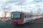 U-Bahn-Zug 536 nach Frth Stadthalle fhrt am 07.02.2004 in die Station Messegelnde ein.