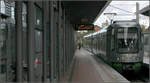 In der Endstelle -    Die 1999 eröffnete Station Wettbergen der Stadtbahnlinie 3 in Hannover.