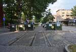 Auf der Straßburger Straße lassen sich noch ein paar Meter des seit 1978 stillgelegten Hamburger Straßenbahn Netzes finden.

Hamburg 25.08.2021