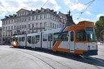 HEIDELBERG, 13.08.2016, Wagen 3257 als Straßenbahnlinie 26 nach Kirchheim bei der Ausfahrt aus der Haltestelle Bismarckplatz