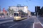 Augsburg Tw 537 in der Viktoriastrae am Hbf, 13.07.1985.