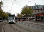 Augsburg AVG SL 4 (Bombardier-CF8 858) Viktoriastrasse / Bahnhofstrasse / Hbf am 18.