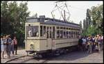 1000 Jahr Feier der Stadt Potsdam am 20.5.1993: Oldie Tram 5274 am Hauptbahnhof!