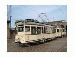 Die Wagen 3493 und 3110 am Ostersamstag 2002 in Niederschnhausen.