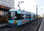 BERLIN, 18.10.2008, Straßenbahnzug 1075 der BVG als MetroTram M8 nach Ahrensfelde an der Haltestelle S-Bahnhof Landsberger Allee