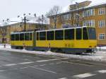 Berlin: Straenbahnlinie 61 nach Rahnsdorf Waldschnke am S-Bahnhof Adlershof.