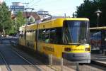 BERLIN, 27.07.2009, Tramlinie 16 nach Scharnweberstraße in der Haltestelle Herzbergstraße/Weißenseer Weg