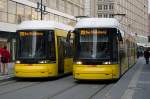 BVG ( Berliner Verkehrsbetriebe ) Bombardier Flexity Berlin F6Z 758/4011, Baujahr 2012 und F6Z 758/4032, Baujahr 2013 an der Haltestelle Alexanderplatz S+U