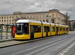 Straßenbahnlinie M5 nach Berlin-Moabit Lüneburger Straße an der Haltestelle Berlin-Mitte Invalidenpark.(23.12.2014)  