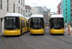 Berlin BVG SL M4 (Bombardier GT8-11ZRL 9029) / SL M4 (Bombardier GT8-ZRL 9004) / SL M6 (Bombardier GT8-11ERL 8026) Mitte, Grosse Präsidentenstrasse am 19.