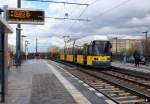 Berlin BVG SL M8 (Bombardier GT6-99ZR) Marzahn, Allee der Kosmonauten (Hst.