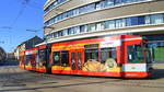 Straßenbahn-Niederflur-Gelenktriebwagen Typ MGT6D der Verkehrsbetriebe Brandenburg an der Havel GmbH (Nr.104) als Linie 1 am 23.03.20 Brandenburg Hbf.