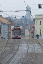 Die Linie 6 nach Brandenburg an der Havel, Hauptbahnhof, verkehrt am Wochenende nur im Halbstundentakt, und so waren nur zwei Fahrzeuge im Einsatz.