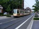 Eine Doppeltraktion aus DUEWAG-Stadtbahnwagen N8 in Dortmund-Asseln als Linie U43 zum Westentor am 16. Mai 2008; Beide Wagen tragen noch die ursprnglich aus den 1950er Jahren stammende alte, braun-beige Lackierung.