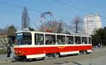  10 Minuten nach der L 16 rollte der Tatrawagen T6A2 auf Fotofahrt Richtung Hellerau an mir vorbei.Wenn ich nur Zeit gehabt hätte...! Dresden 08.04.18 