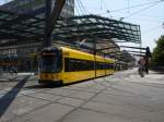 N2613 als Linie 10 auf dem Dresdener Postplatz. Im Juli 2007 kHds