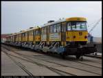 Deutschland - Dresden, weitere Tatras bereit zum Abtransport nach Dnepropetrovsk, 04.04.2011