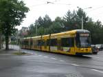 Dresden: Straenbahnlinie 7 nach Weixdorf an der Haltestelle Pennrich Gleisschleife.(29.7.2011)