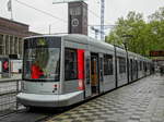 Rheinbahn Düsseldorf Linie 707 nach Medienhafen Kesselstraße in Düsseldorf Hbf, 18.04.2020.