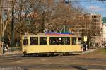 Ein alter Straenbahntriebwagen in Dsseldorf am Graf-Adolf-Platz am 13.04.13.