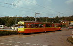 Am 12.08.1978 verläßt ein Duewag-Achtachser der DVG als Linie 9 die Endhaltestelle am Bahnhof Dinslaken und macht sich auf den Weg nach Huckingen