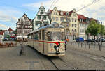 Gothawagen G4-61 (VEB Waggonbau Gotha), Wagen 190, der Erfurter Verkehrsbetriebe AG (SWE EVAG) als  Katerexpress  für touristische Zwecke durchfährt die Haltestelle Domplatz Süd in