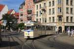 Am 29.09.2011 passiert der Gothaer Triebwagen mit der Nummer 178 der Erfurter Straenbahn den Domplatz.