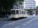 Ein Museumszug aus zweiachsigen Aufbauwagen der Essener Straenbahn am Rathausmarkt in Mlheim/Ruhr am 04.