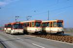 VGF Mercedes Benz O305, Düwag Pt Wagen 148 und 138 bei Frankfurt Hausen bei einer Sonderfahrt am 04.03.18 auf der Breitenbachbrücke