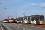 VGF Mercedes Benz O305, Düwag Pt Wagen 728, 148 und Bombardier S-Wagen 232 bei Frankfurt Hausen bei einer Sonderfahrt am 04.03.18 auf der Breitenbachbrücke