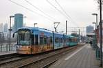 VGF Bombardier Flexity Classic S-Wagen 222+2xx als Doppeltraktion auf der Linie 20 am 02.02.19 in Frankfurt Uni Klinikum