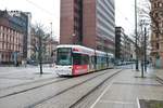 VGF Bombardier Flexity Classic S-Wagen 251 am 30.01.21 in Frankfurt am Main Willy Brandt Platz