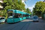 VGF Bombardier Flexity Classic S-Wagen 235+2xx als Linie 20 am 27.05.22 in Frankfurt