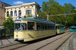 VGF Straßenbahn Frankfurt Düwag L-Wagen 124 am 18.05.23 in Frankfurt zum Paulskirchenfest