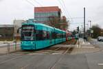 VGF Bombardier Flexity Classic S Wagen 240+2xx als Doppeltraktion am 10.02.24 in Frankfurt am Main Uni Klinik