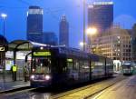 Frankfurt Tw 236 vor dem Hauptbahnhof, 07.04.2012.