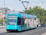 Frankfurter Straenbahn fhrt ber die Friedensbrcke (21.