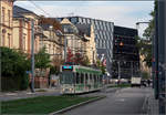 Streckendokumentation zweite Nord-Süd-Strecke in Freiburg -     Blick nach Norden in die Werthmannstraße mit der Uni-Bibliothek im Hintergrund.