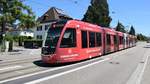 Straßenbahn CAF Urbos Nr. 301 war früher in schwarzer Vollwerbung und jetzt in roter Vollwerbung (Diese Straßenbahn würde eine Ferrari-Tram entsprechen) - Aufgenommen am 02.06.2019