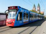 TW 275 unterwegs auf der Linie 1 in der Stadt Freiburg im Breigau am 22.09.2010  